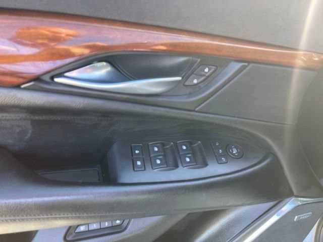 Used 2016 Cadillac Escalade ESV Luxury AWD/4WD image 16