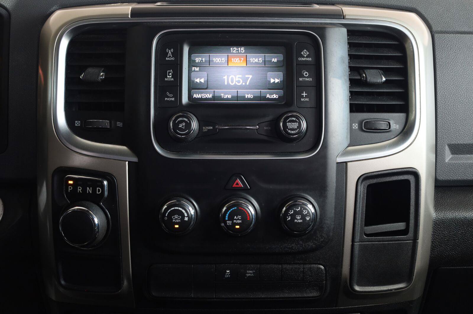 Used 2015 RAM 1500 Classic SLT RWD image 33