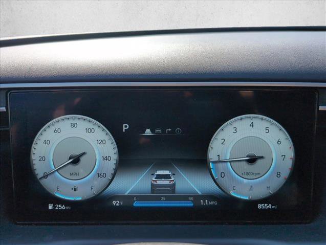 Certified 2023 Hyundai Tucson Limited AWD/4WD image 10