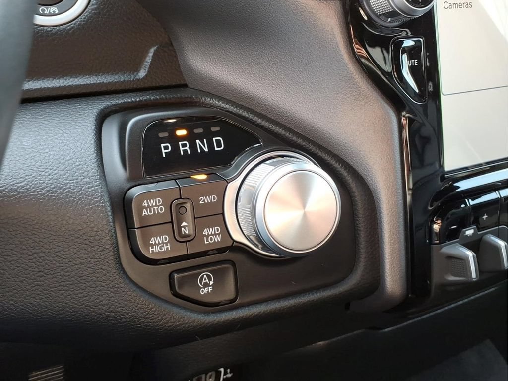 Used 2023 RAM 1500 Laramie AWD/4WD image 13