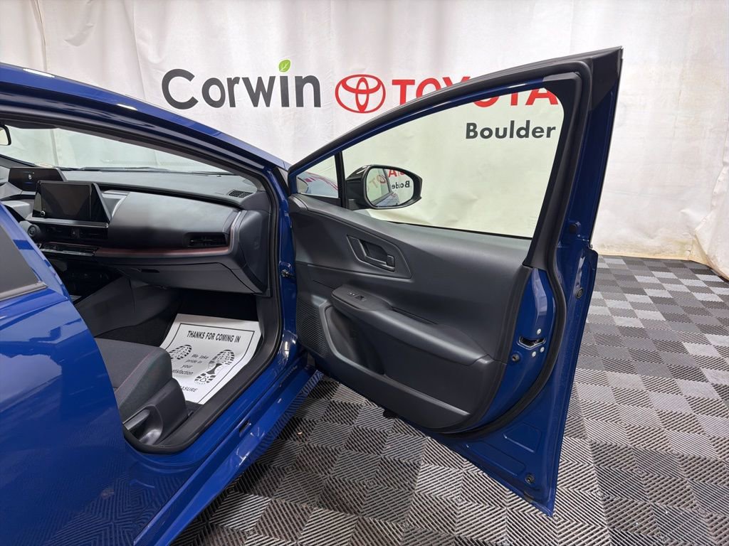 Used 2026 Toyota Prius Plug-In Hybrid image 8