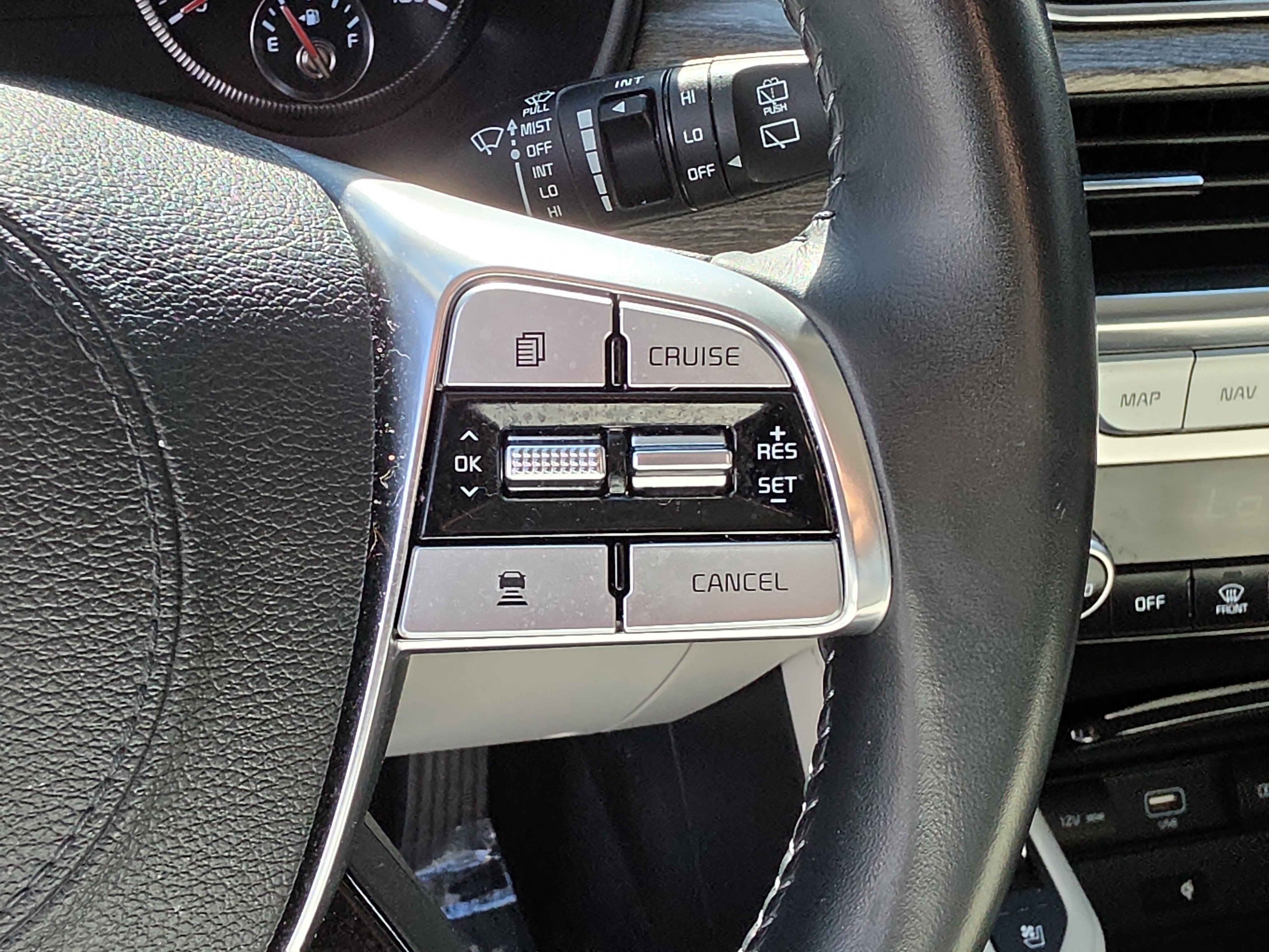 Certified 2021 Kia Telluride EX w/ EX Premium Package FWD image 33