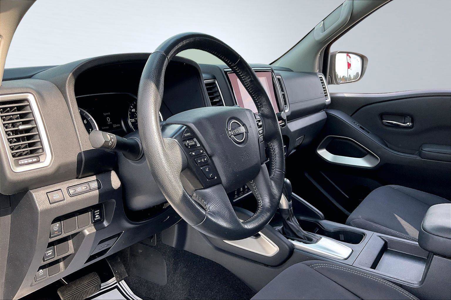 Certified 2022 Nissan Frontier SV image 15