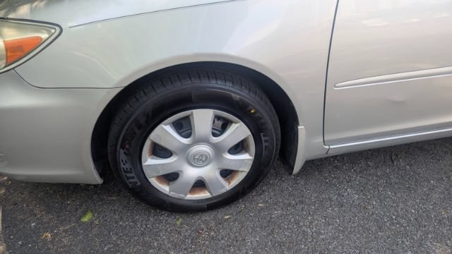 Used 2002 Toyota Camry LE FWD image 9
