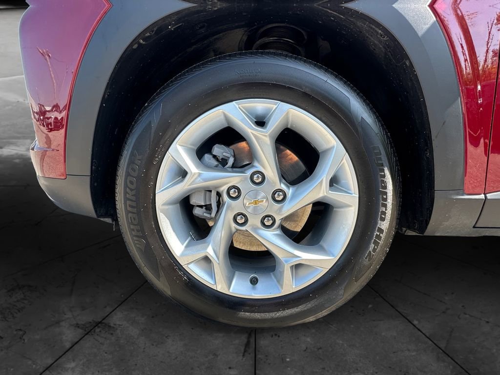 Certified 2025 Chevrolet Trax LS w/ LS Convenience Package image 14