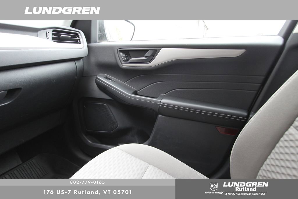 Used 2022 Ford Escape SE w/ Convenience Package image 30