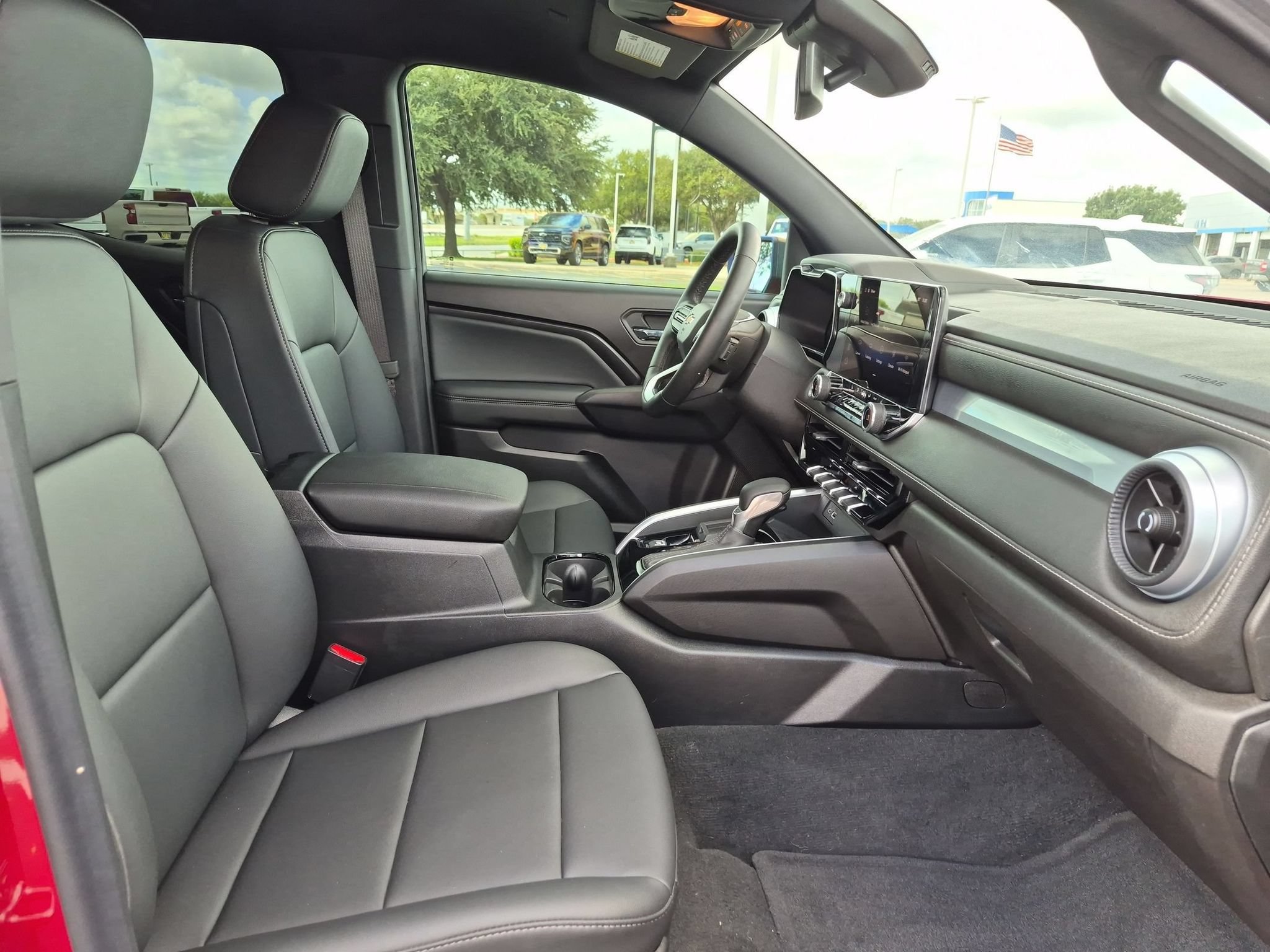 Used 2026 Chevrolet Colorado LT w/ LT Convenience Package RWD image 29