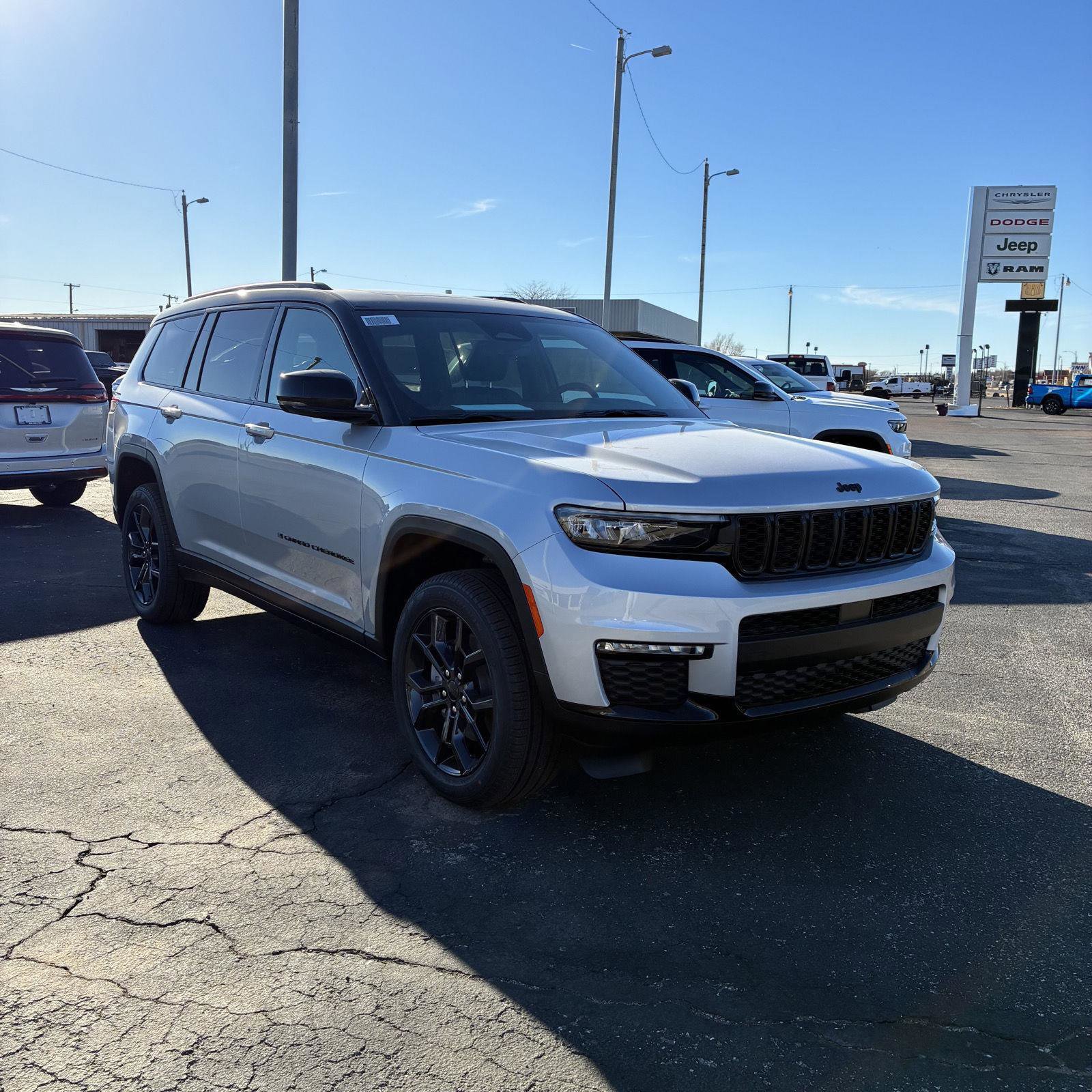 New 2025 Jeep Grand Cherokee L Limited image 12