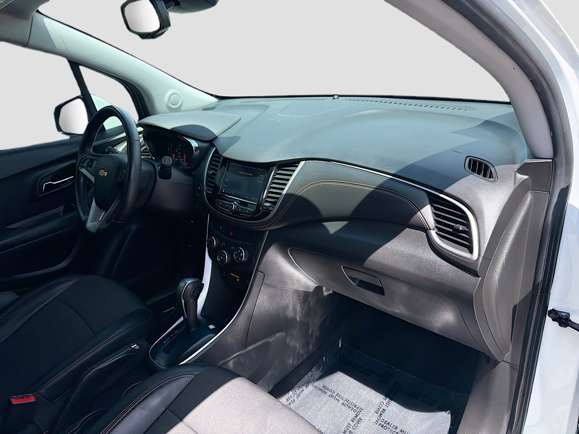 Used 2022 Chevrolet Trax LT w/ LT Convenience Package image 31