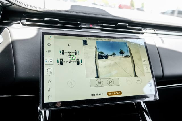 New 2026 Land Rover Range Rover Sport SE AWD/4WD image 31