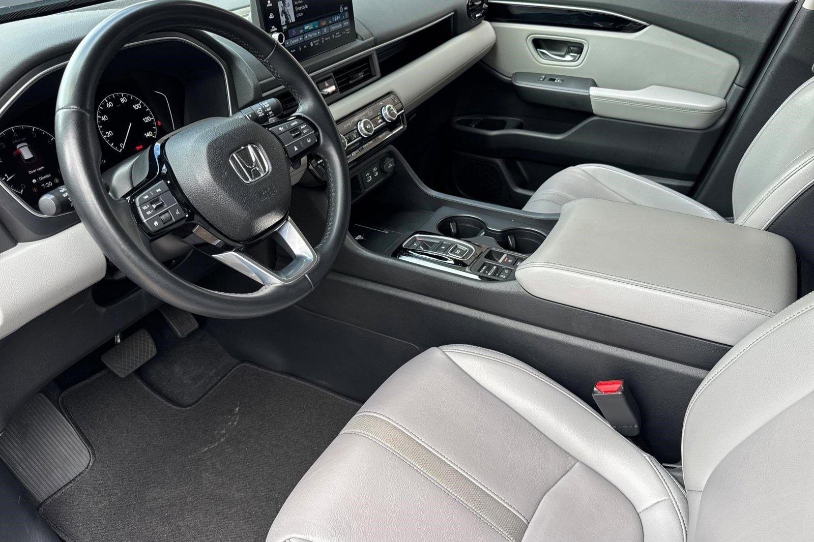 Certified 2024 Honda Pilot EX-L image 4