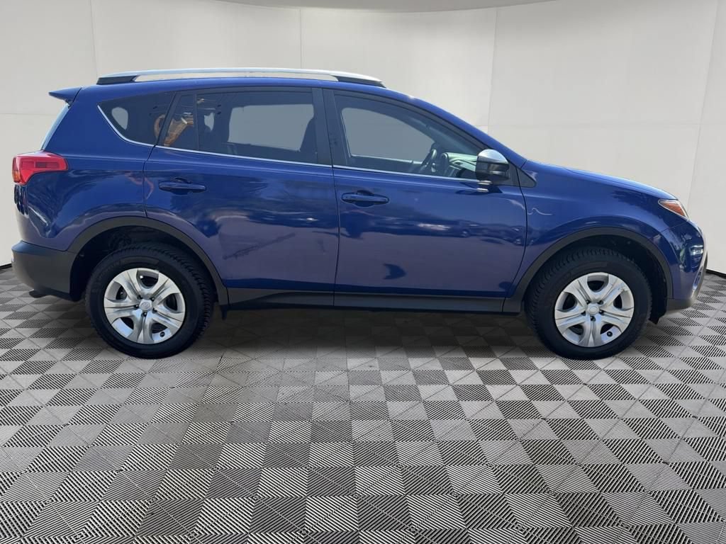 Used 2014 Toyota RAV4 LE FWD image 8