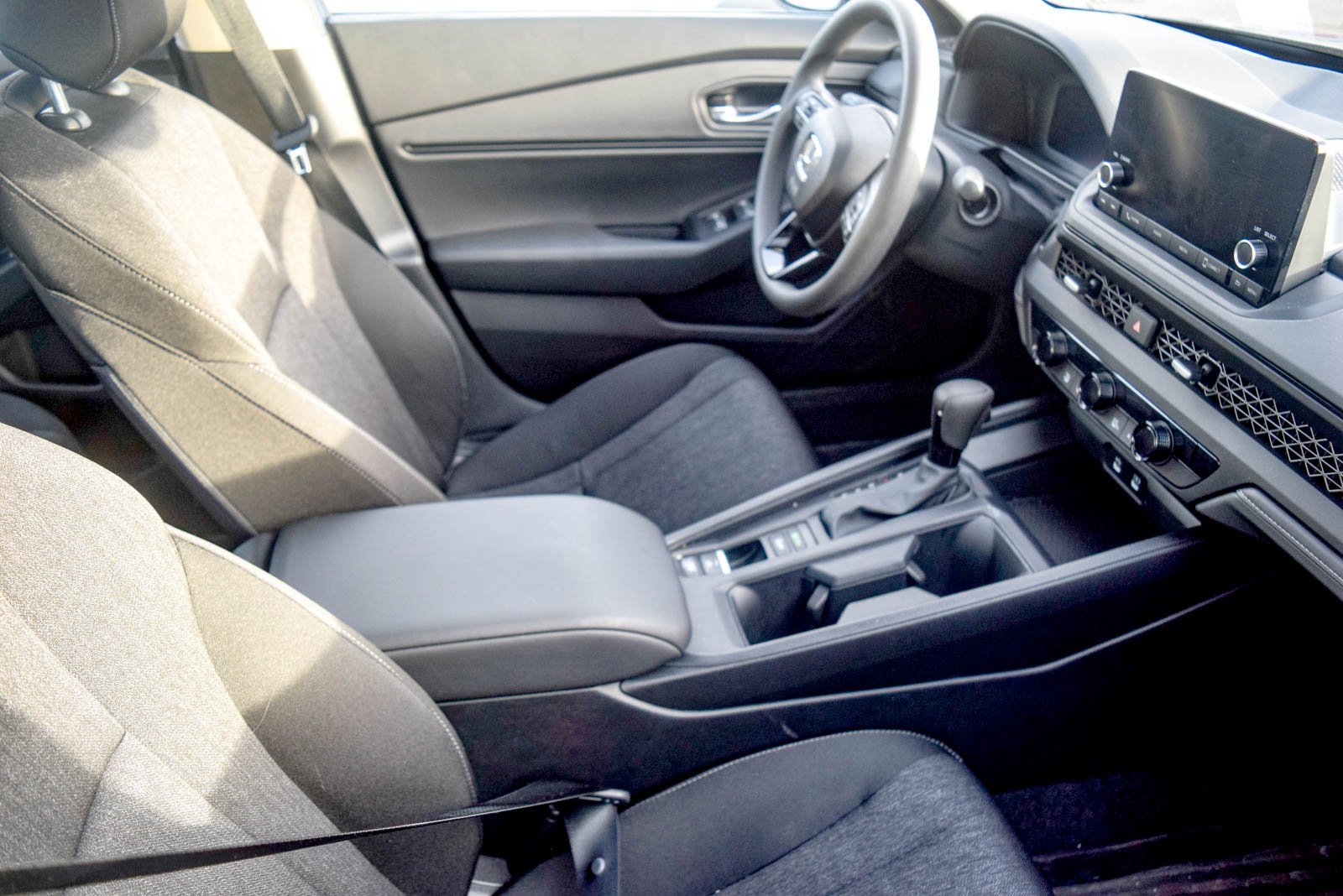 Used 2025 Honda Accord SE image 6