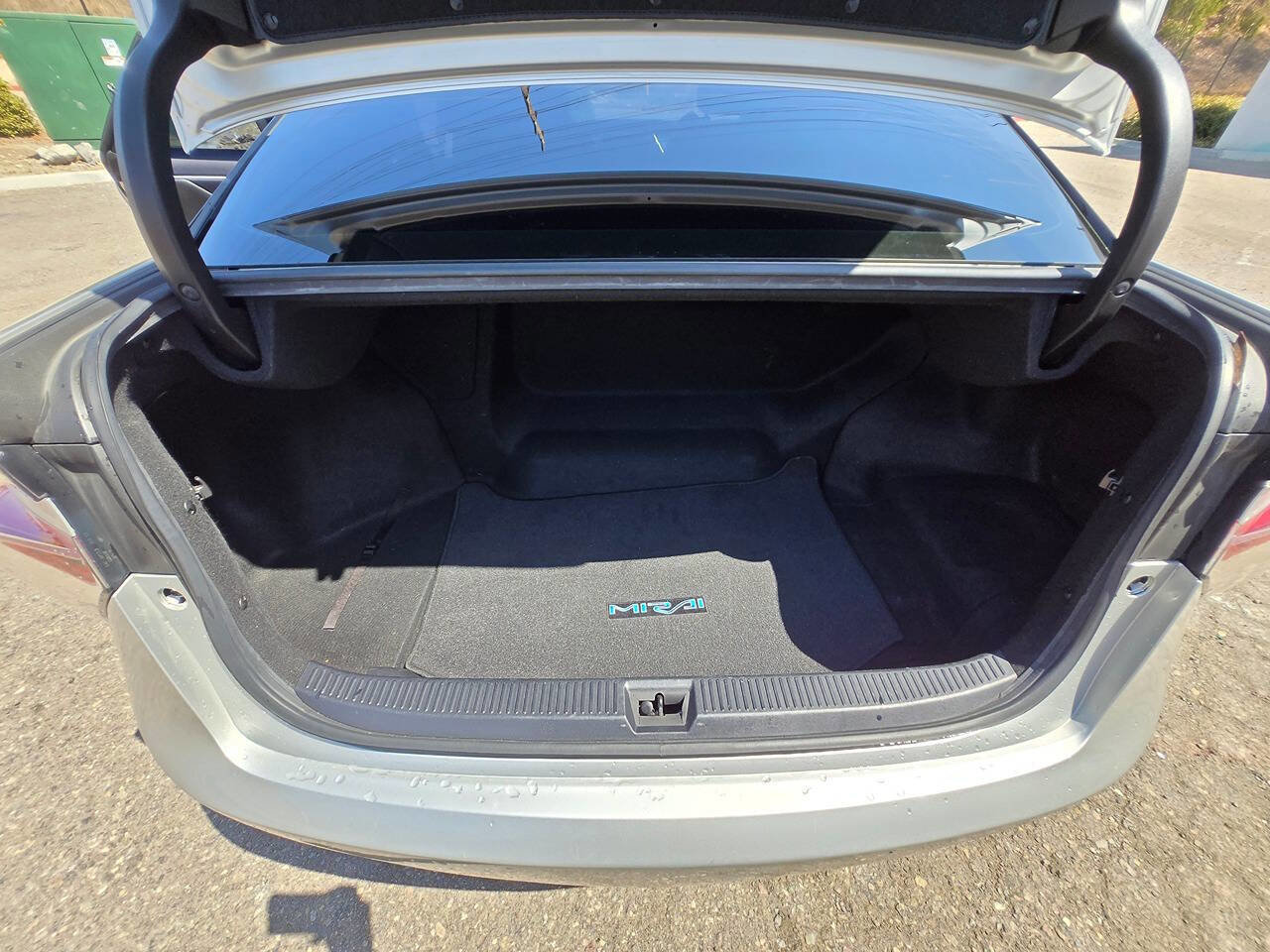 Used 2017 Toyota Mirai image 26