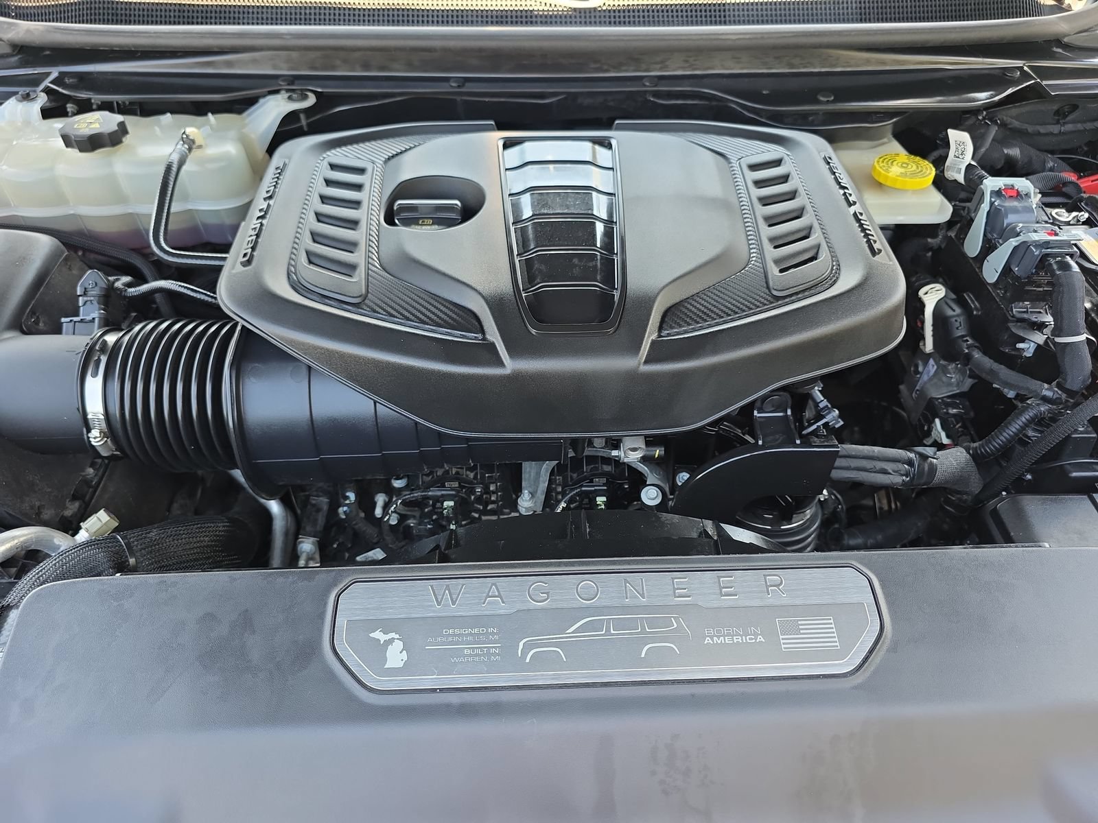 Used 2023 Jeep Wagoneer 4WD w/ Premium Group I image 31