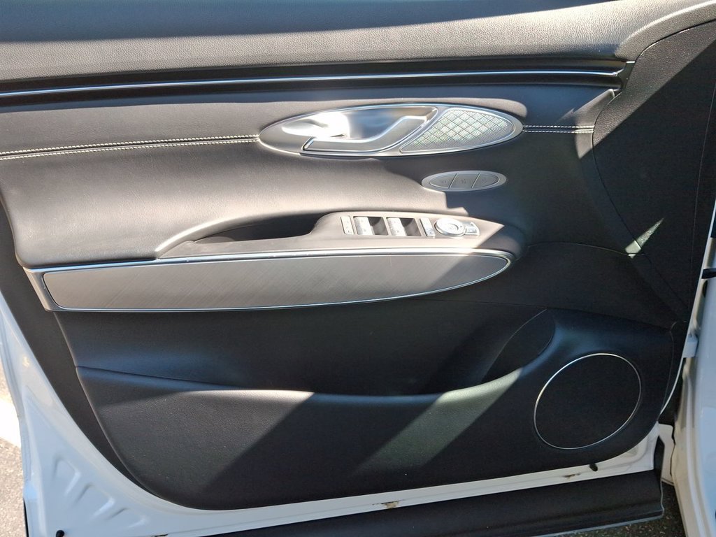 Used 2025 Genesis Electrified GV70 AWD/4WD image 10