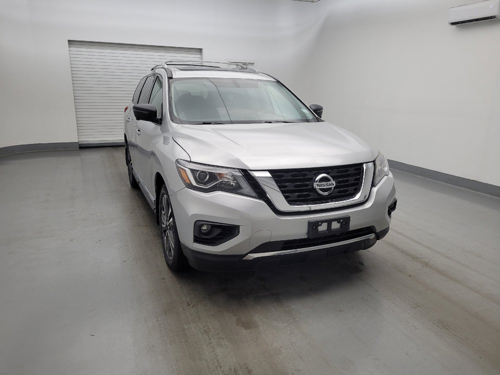 Used 2017 Nissan Pathfinder Platinum AWD/4WD image 14