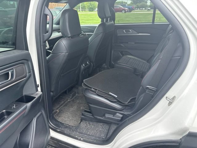 Used 2025 Ford Explorer ST-Line AWD/4WD image 9