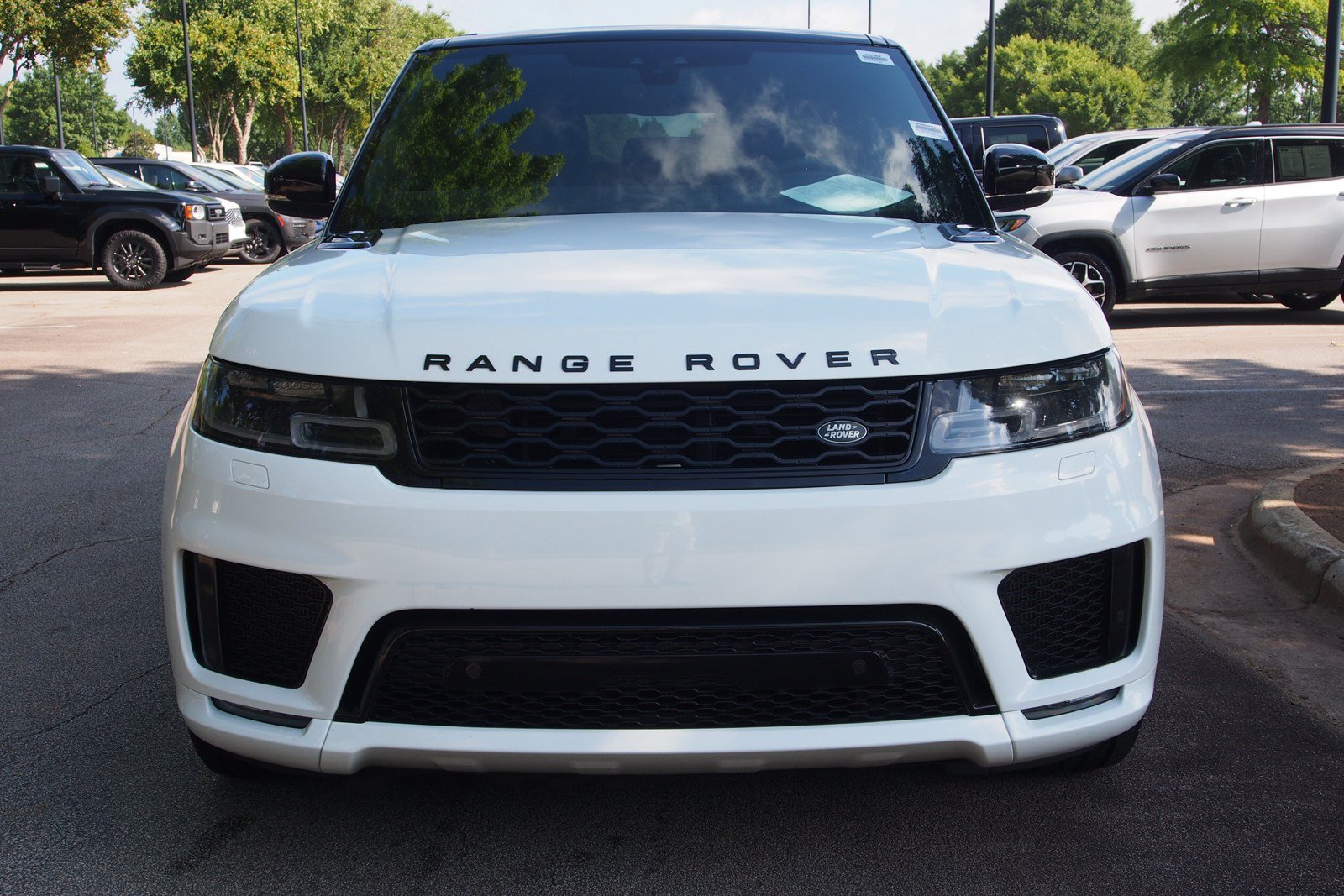 Used 2022 Land Rover Range Rover Sport HST AWD/4WD image 2