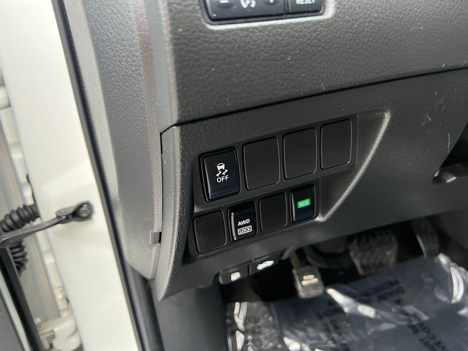 Used 2019 Nissan Rogue Sport S AWD/4WD image 25