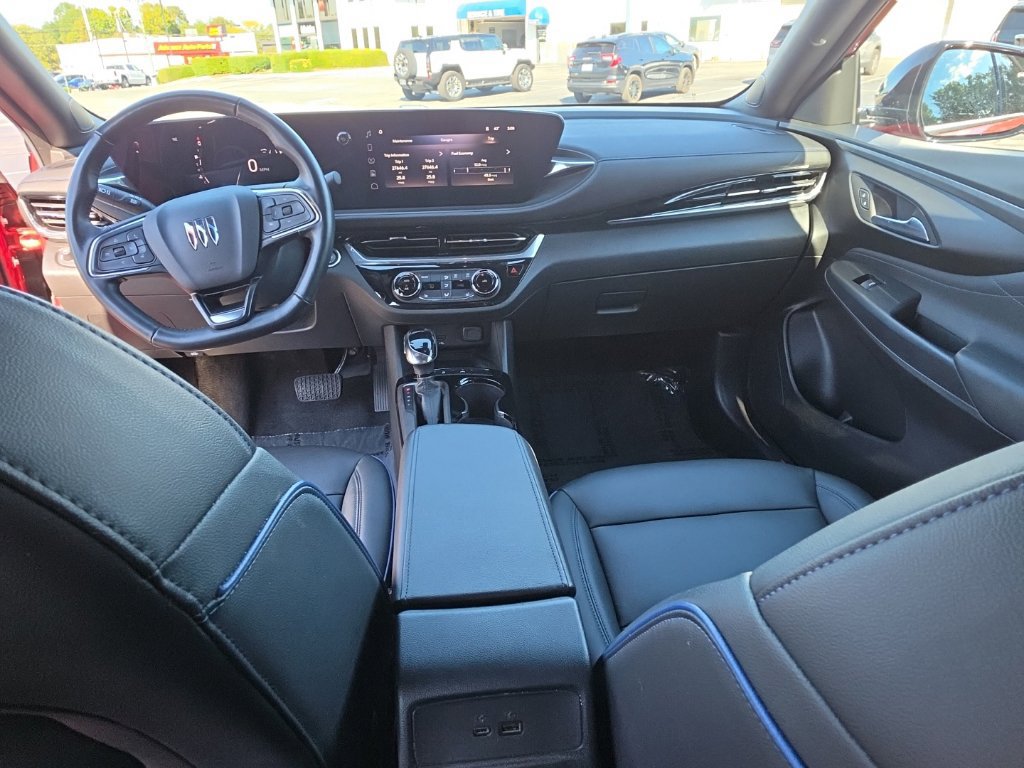 Used 2024 Buick Envista Sport Touring w/ Convenience I Package FWD image 17