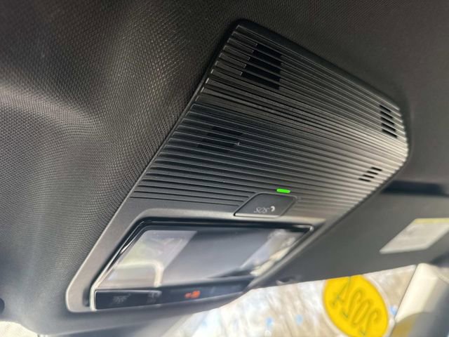 Used 2024 Volkswagen Atlas Cross Sport SE image 30