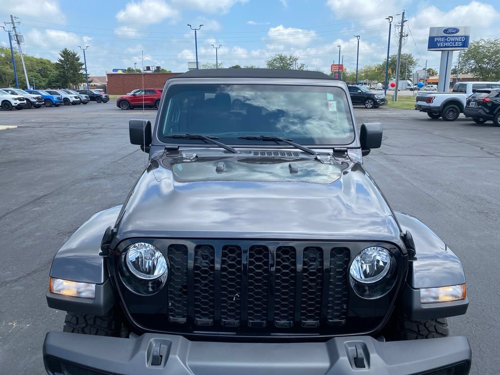 Used 2023 Jeep Gladiator Sport AWD/4WD image 9