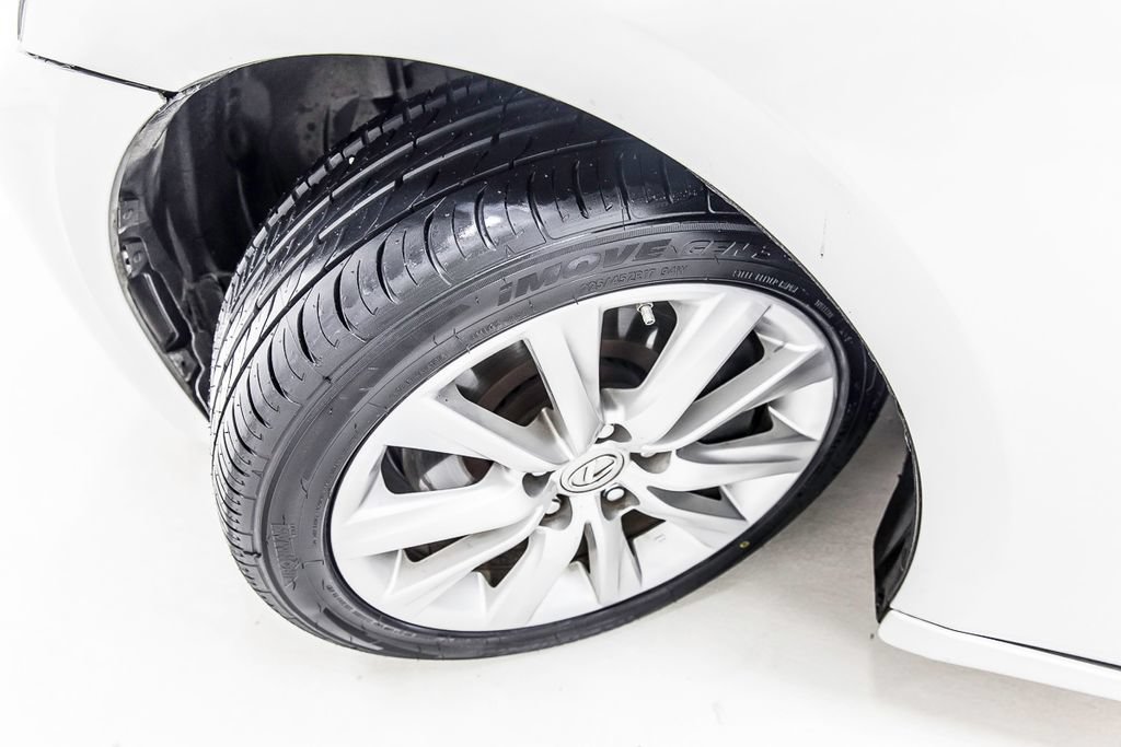 Used 2016 Lexus IS 200t RWD image 11