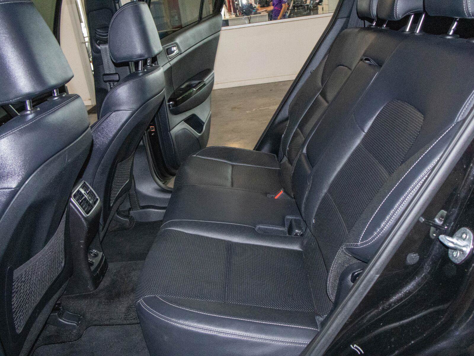 Used 2021 Kia Sportage S w/ S AWD Premium Package image 14