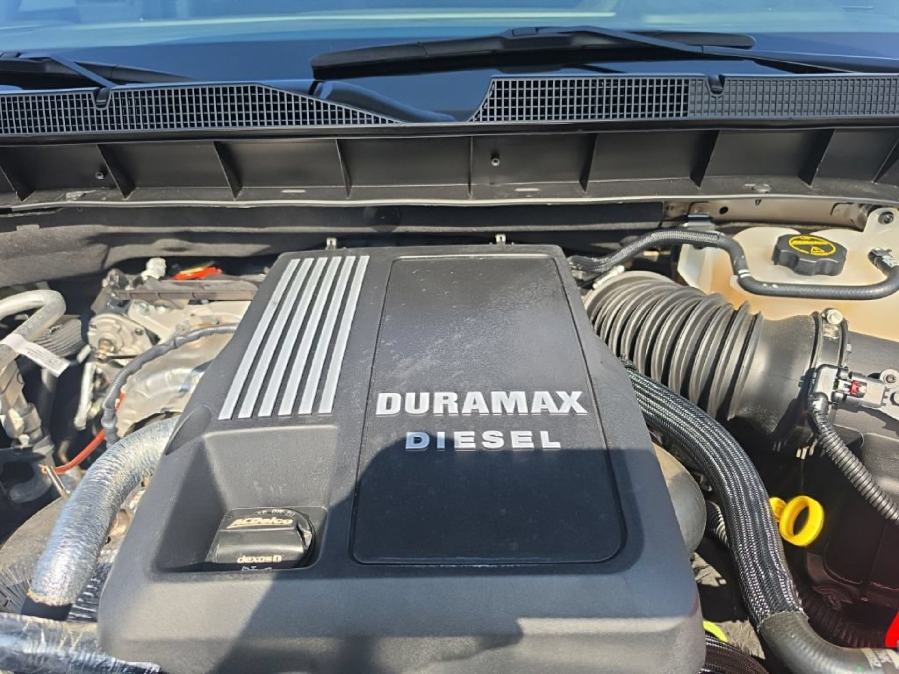 Used 2025 Chevrolet Silverado 1500 LT RWD image 12