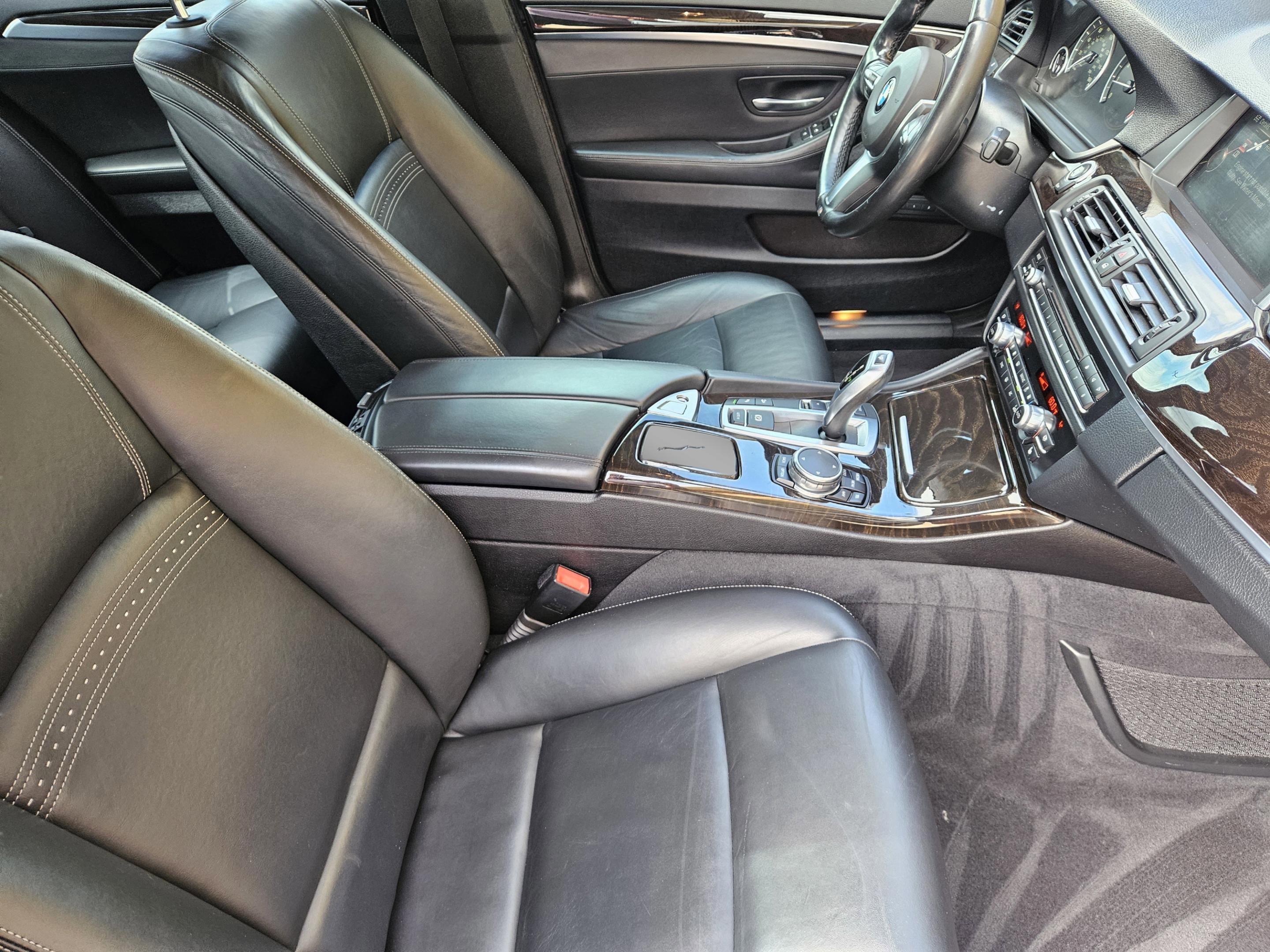 Used 2015 BMW 528i xDrive Sedan image 12