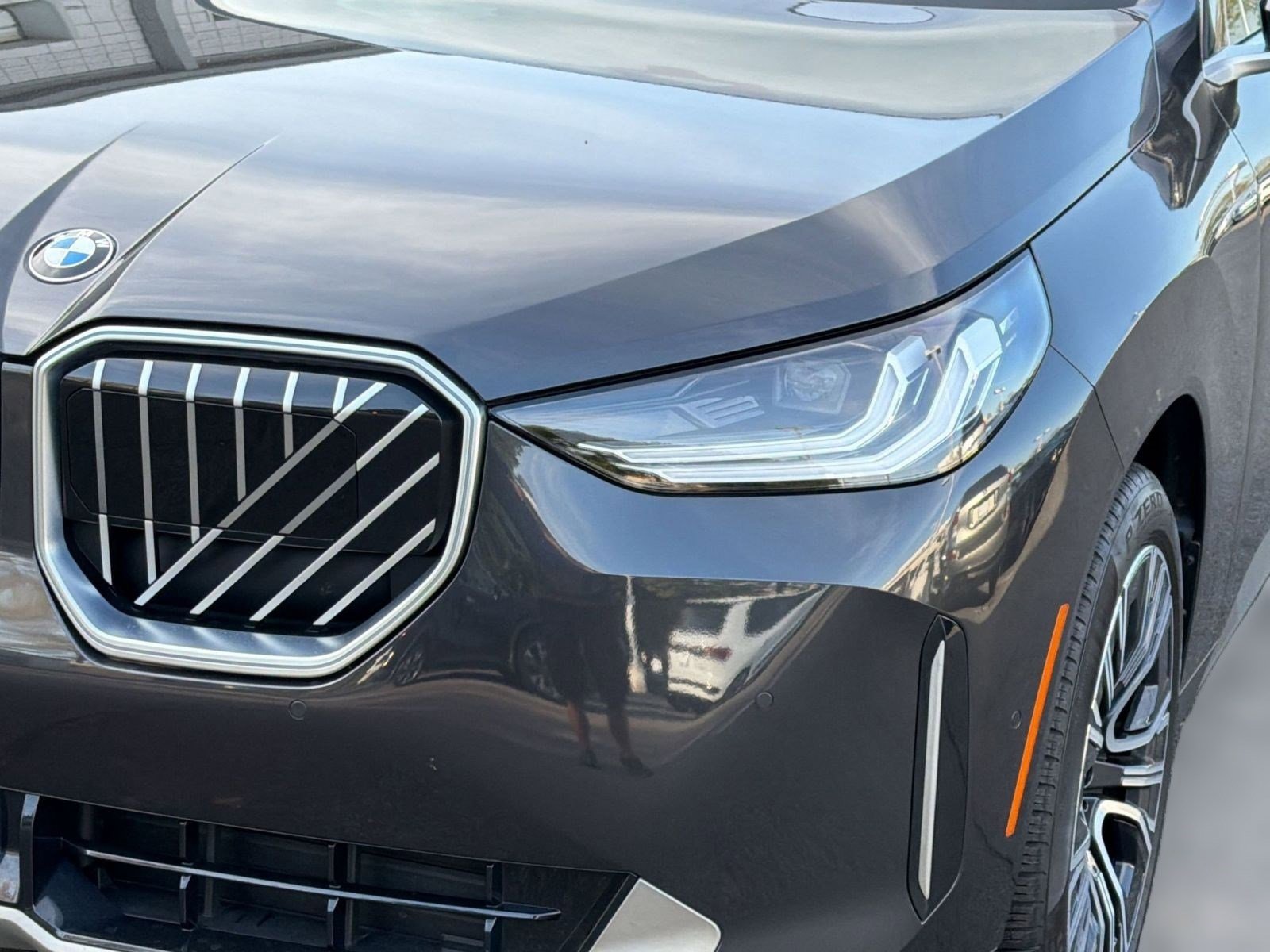 Used 2025 BMW X3 xDrive30i w/ Premium Package image 11