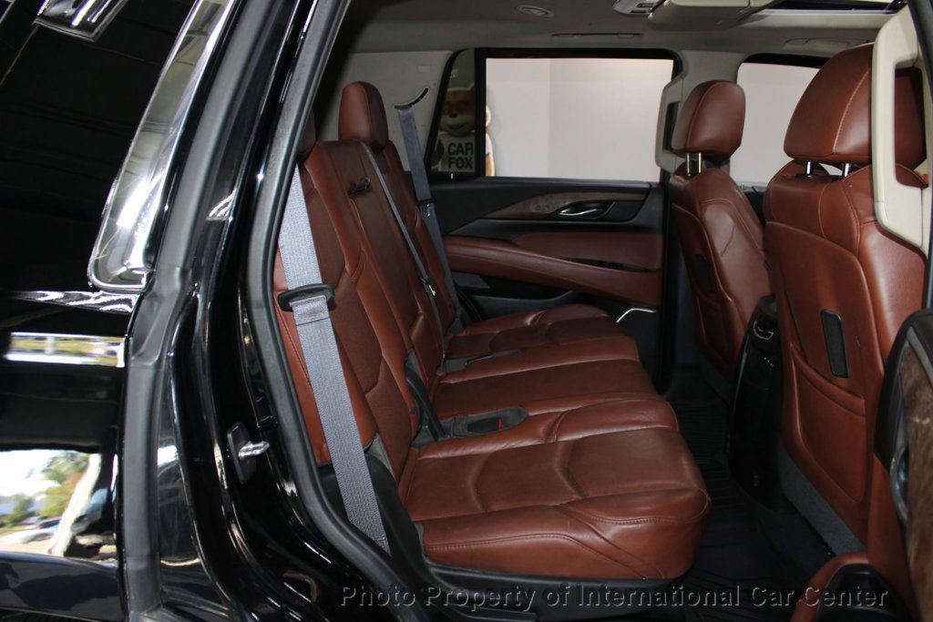 Used 2017 Cadillac Escalade Premium Luxury image 37