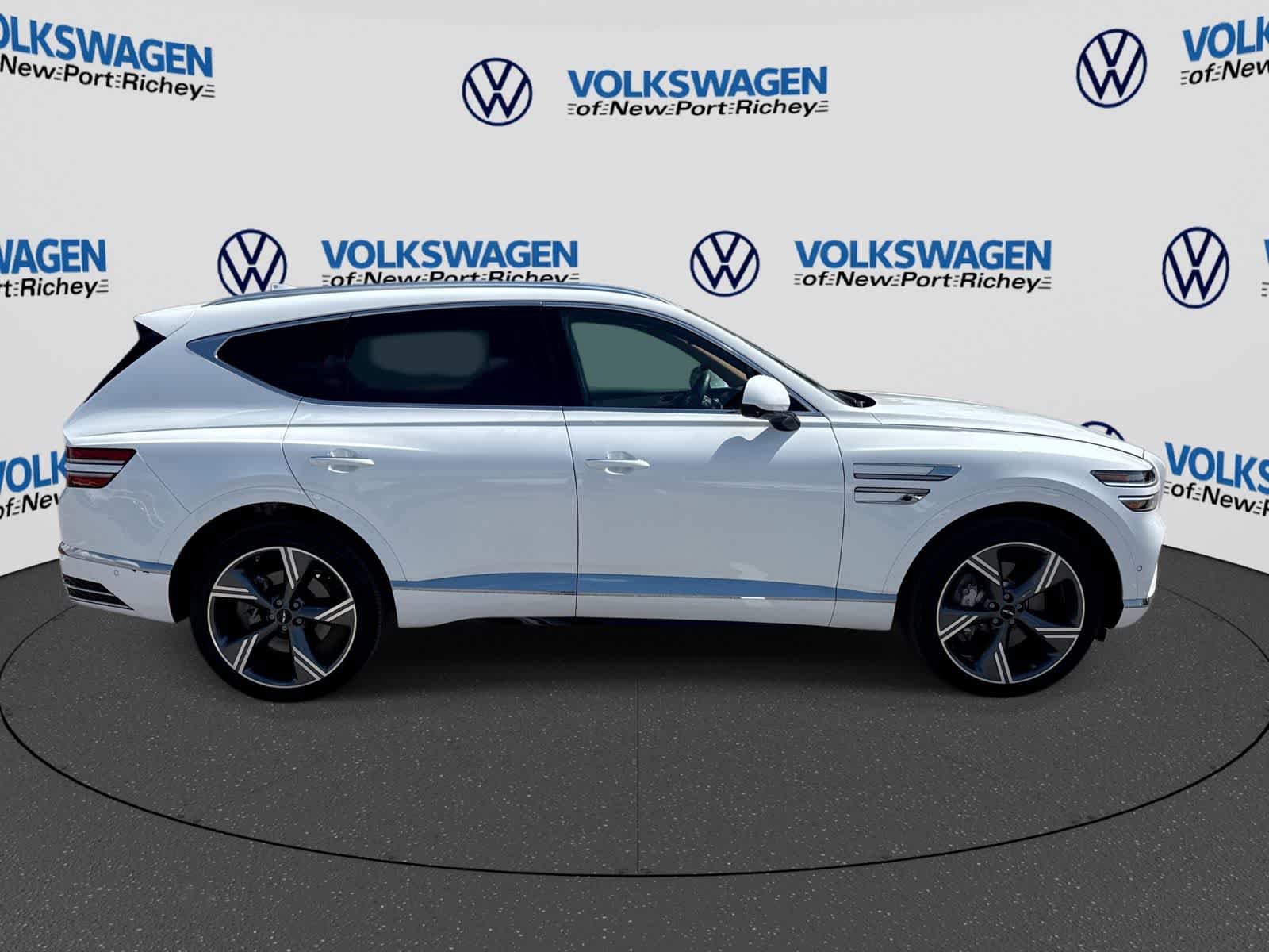 Used 2025 Genesis GV80 2.5T Prestige AWD/4WD image 15