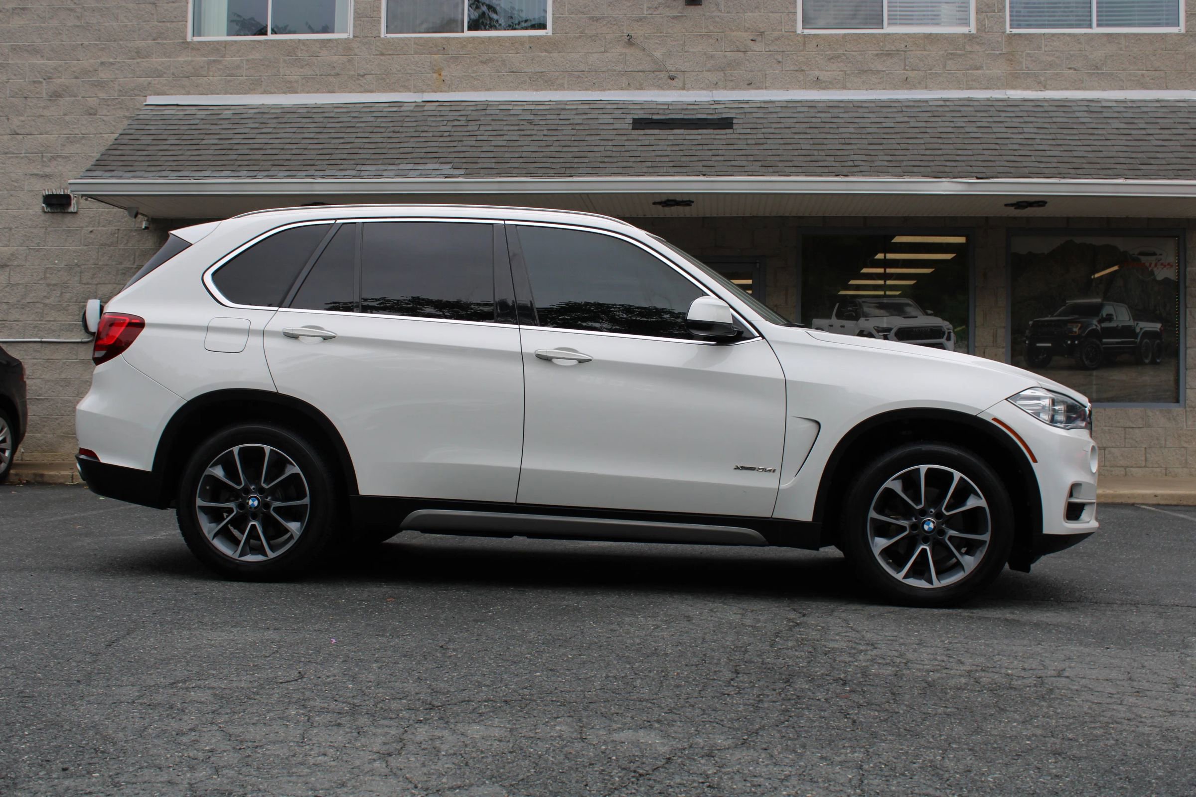 Used 2017 BMW X5 xDrive35i image 24