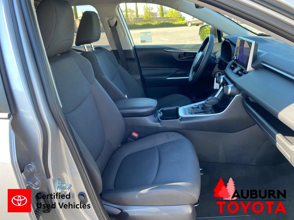 Certified 2024 Toyota RAV4 LE AWD/4WD image 16