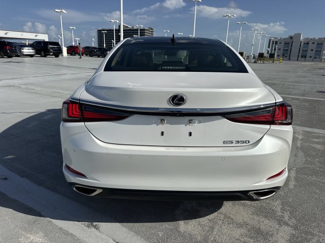 Certified 2024 Lexus ES 350 w/ Technology Package FWD image 24