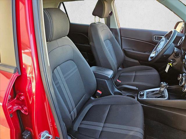 Used 2022 Hyundai Venue SEL w/ Cargo Package image 24