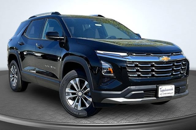New 2026 Chevrolet Equinox LT w/ Convenience Package II FWD image 2
