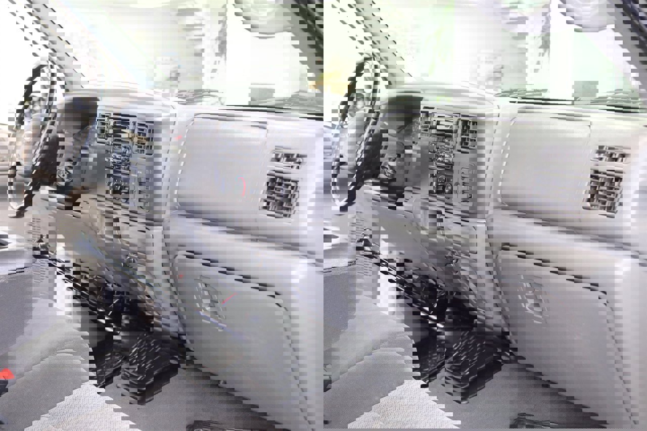 Used 2002 Ford F250 XLT image 82