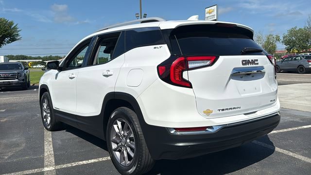 Used 2023 GMC Terrain SLT AWD/4WD image 5