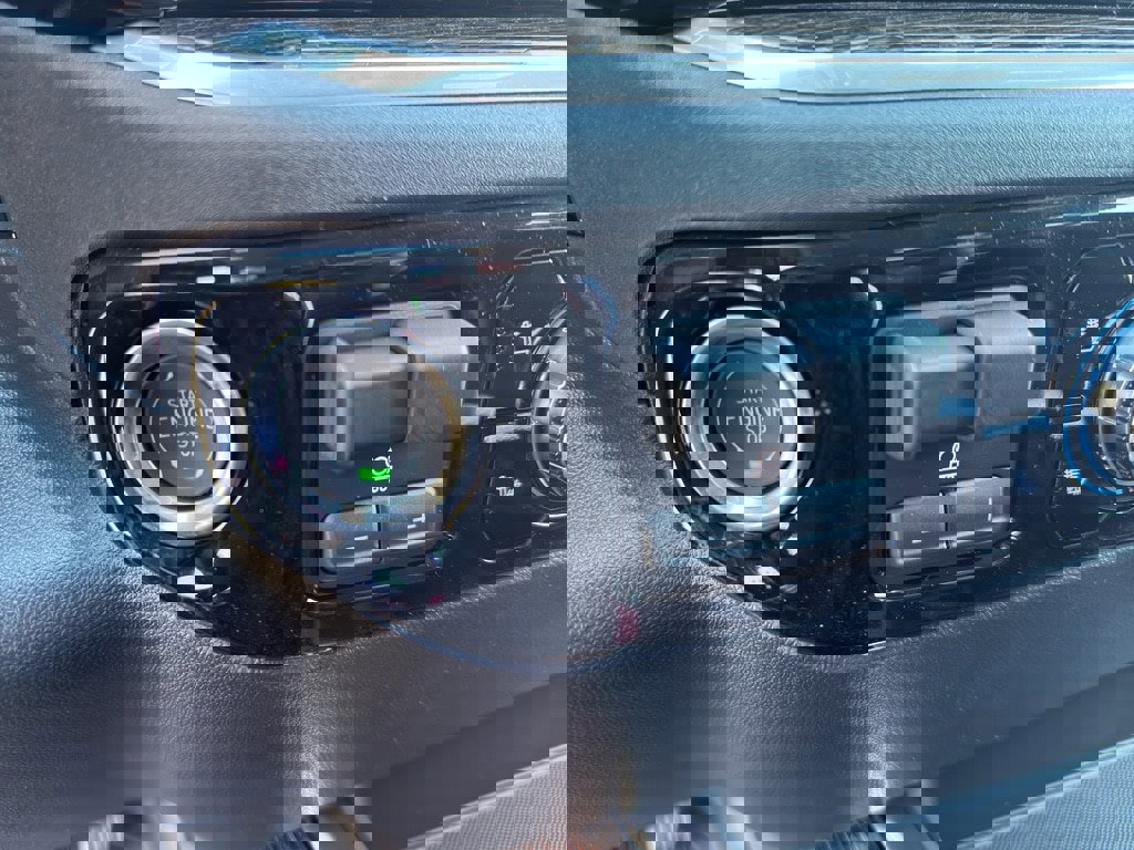 New 2026 GMC Sierra 1500 Elevation image 14