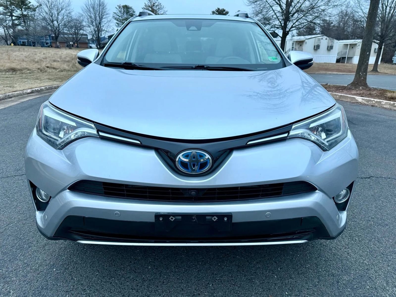 Used 2016 Toyota RAV4 Limited image 2