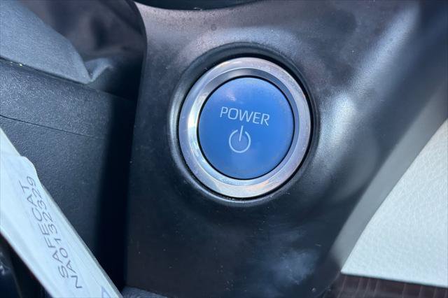 Certified 2023 Toyota Sienna XLE FWD image 24