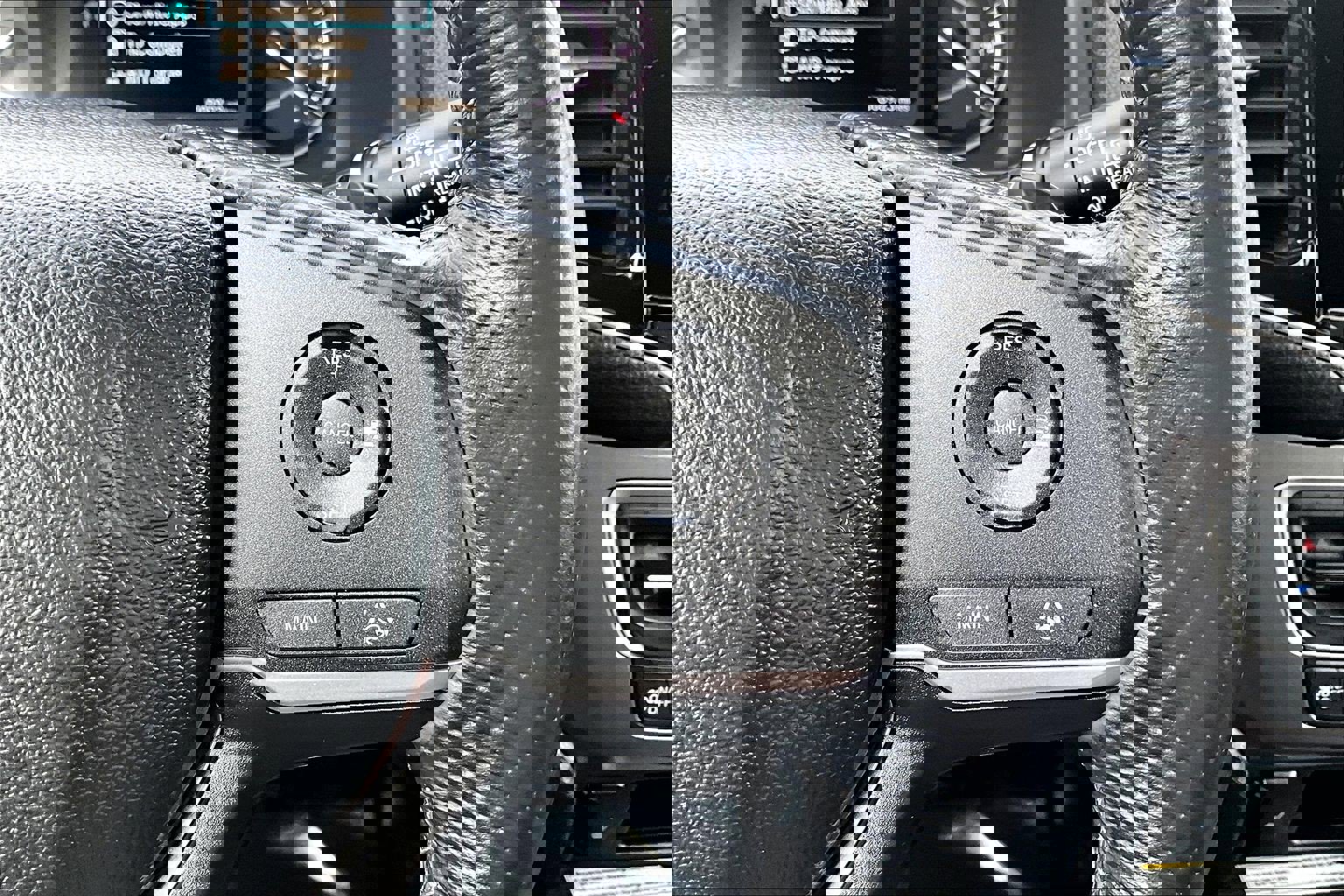 Used 2023 Honda Passport EX-L image 17