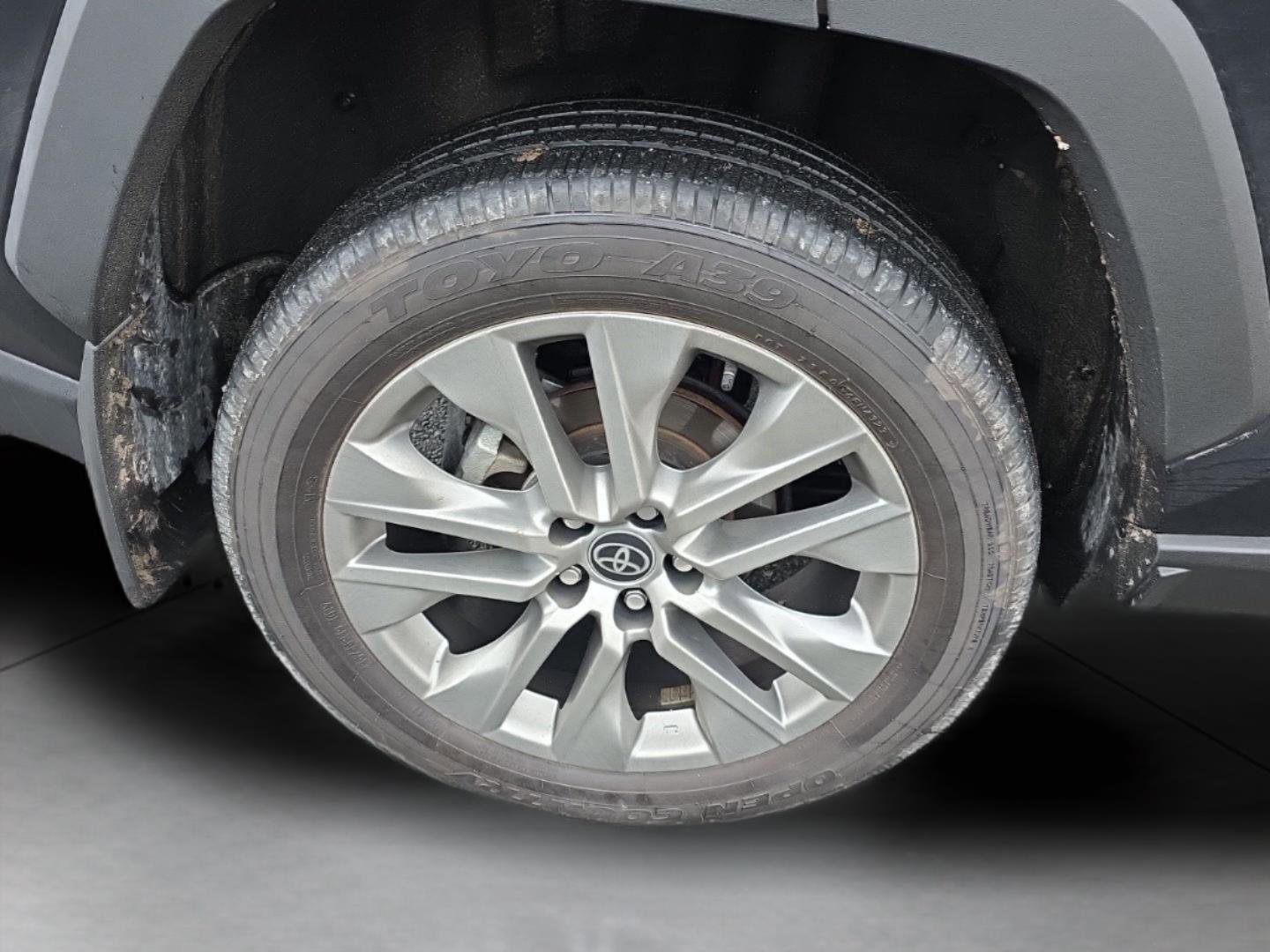 Used 2024 Toyota RAV4 XLE Premium image 62