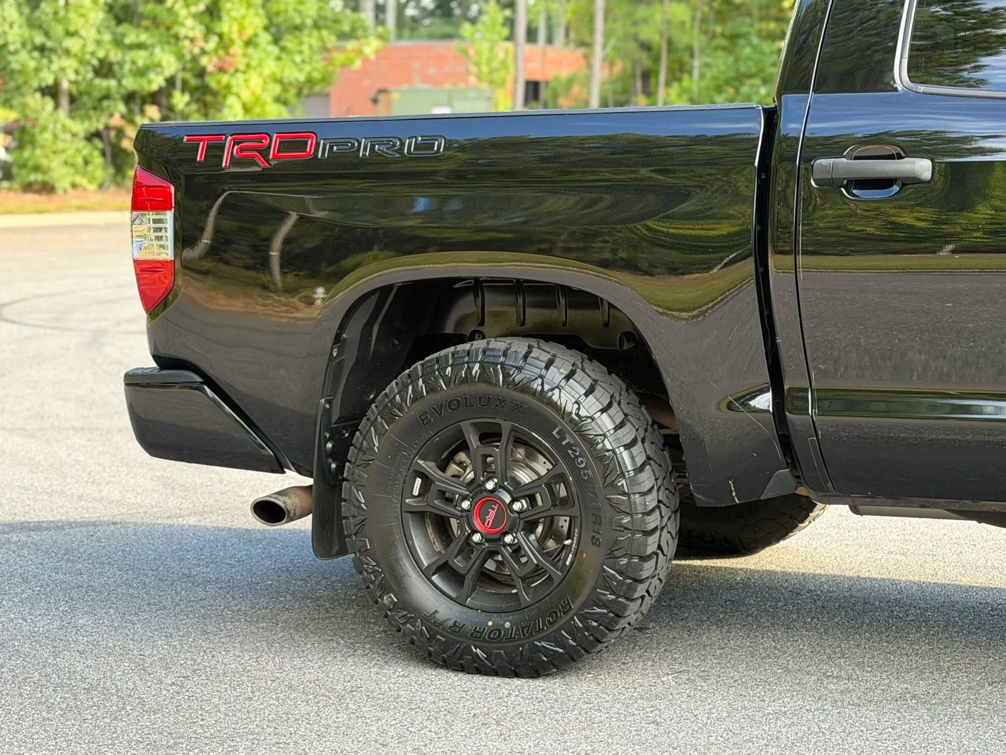 Used 2019 Toyota Tundra TRD Pro AWD/4WD image 8