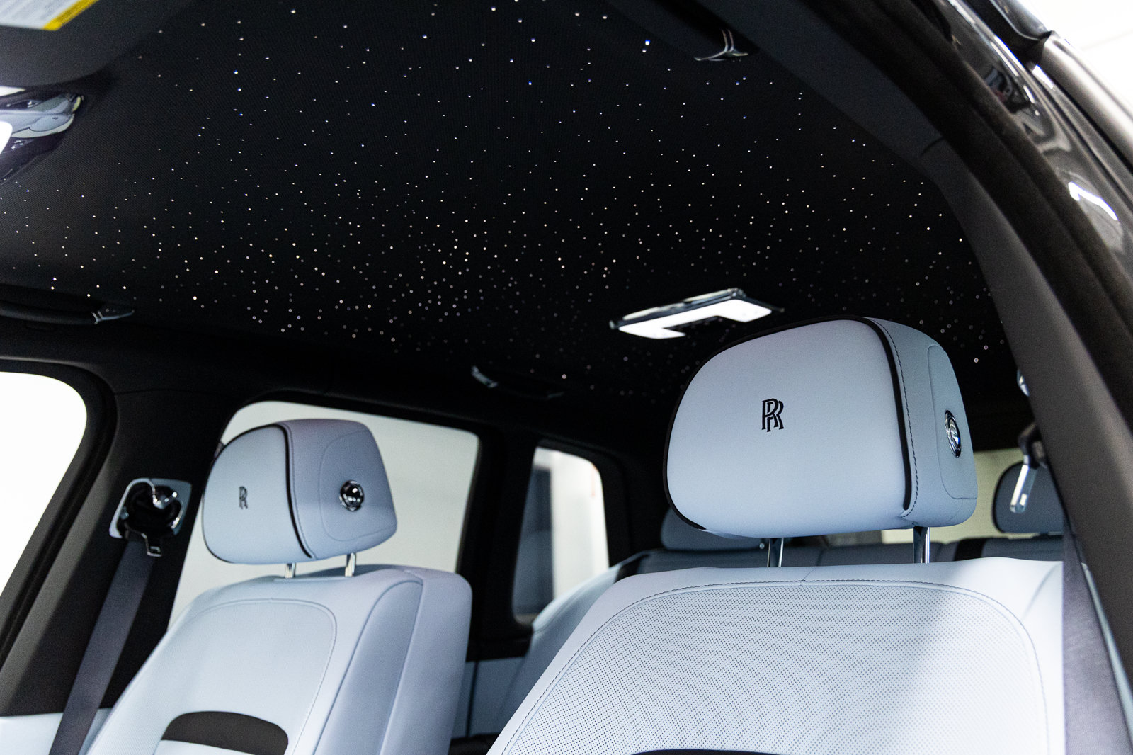 New 2027 Rolls-Royce Cullinan AWD/4WD image 38