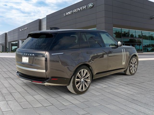 Certified 2025 Land Rover Range Rover Autobiography AWD/4WD image 5