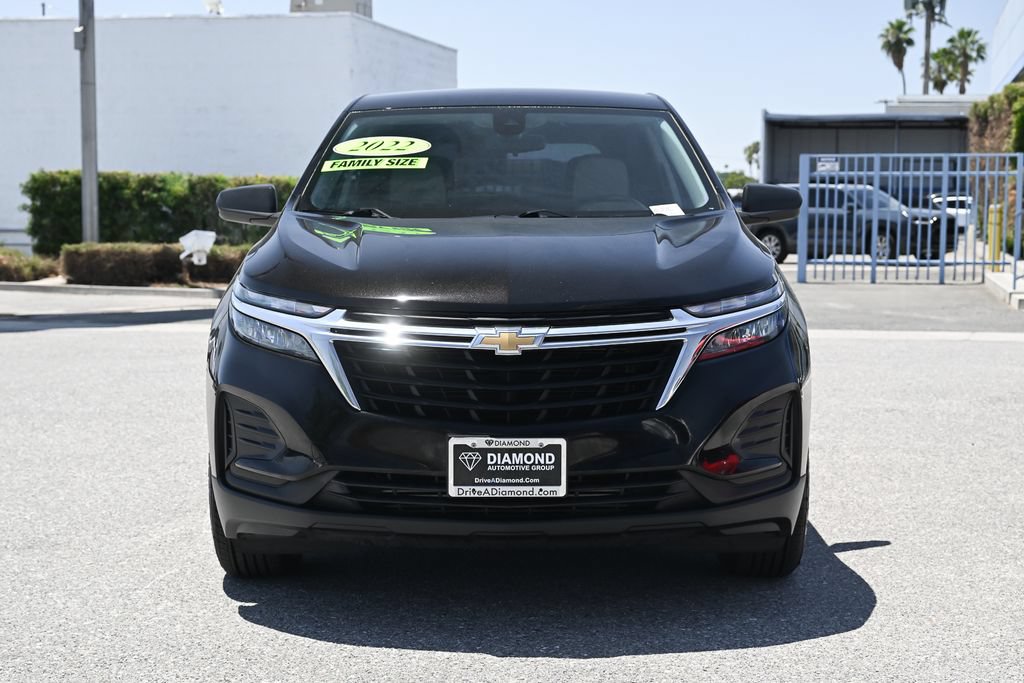 Used 2022 Chevrolet Equinox LS w/ LPO, Cargo Package FWD image 2